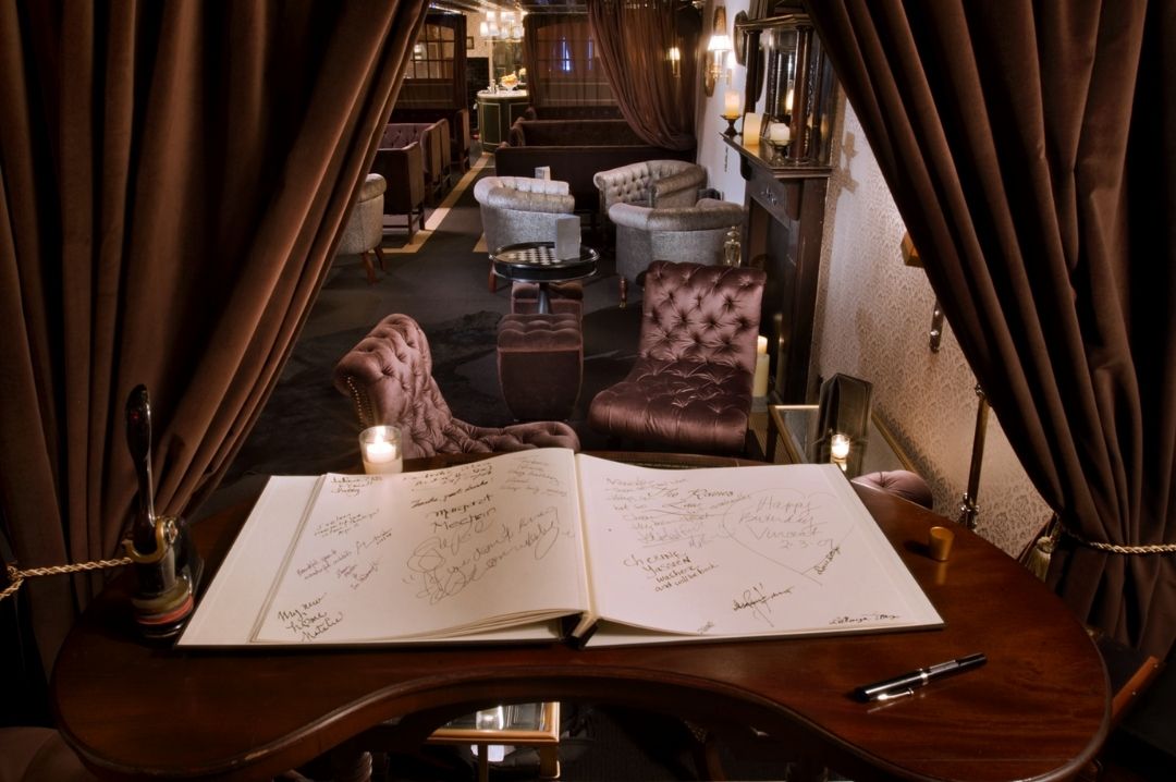A 1920s Inspired Drinking Space raines_law_room_nyc