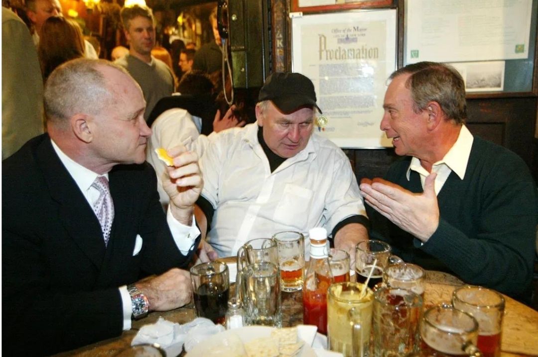 mcsorleysoldalehouse_irishpub_newyork